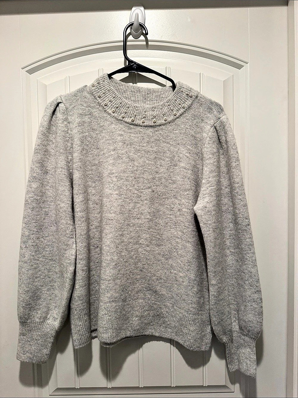 CeCe Gray Knit Crew Neck Sweater w pearl neckline